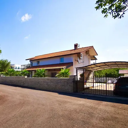 Apartament Vanessa *